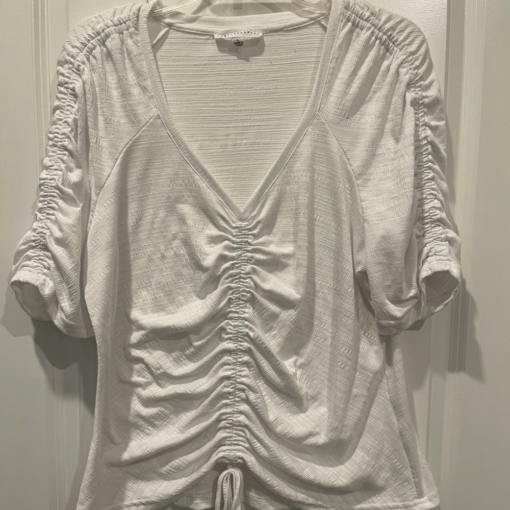 Jane Delancey   White Ruched V-Neck Top
